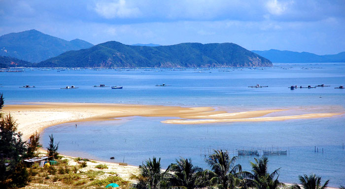 Do Son Beach Tourism
